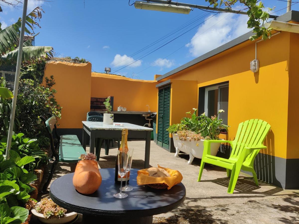 リベイラ・グランデ Casa Amarela De Santanaヴィラ エクステリア 写真
